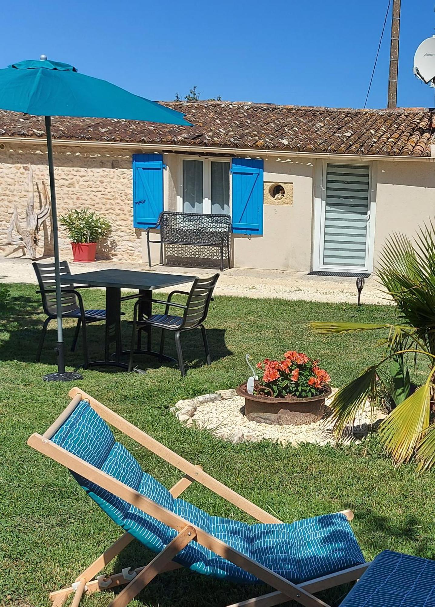 Moulin De Mauzac Bed and Breakfast Saint-Just-Luzac Buitenkant foto